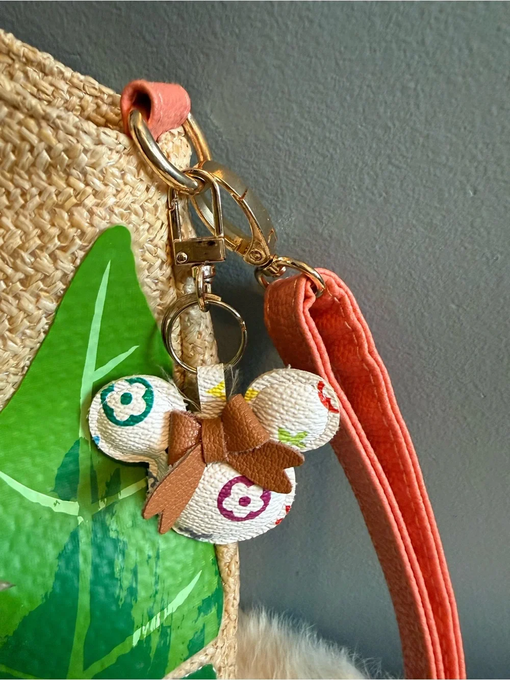Disney Parks Mickey Silhouette Tropical Hello Summer Raffia Shoulder Handbag